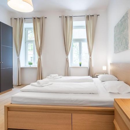 Cottageviertel - Stilvolles Apartment In Parknahe Wien Eksteriør bilde