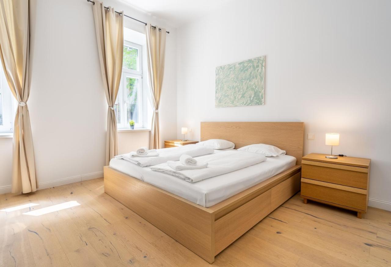 Cottageviertel - Stilvolles Apartment In Parknahe Wien Eksteriør bilde